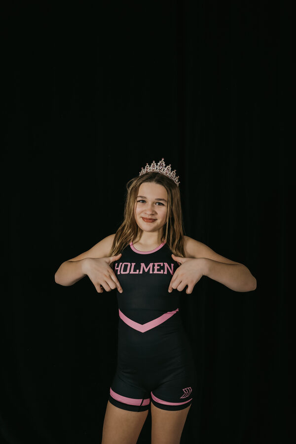 Lynzi Neumann — Season Finisher photo